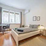 Central&cozy Balcony!3bdr 2bth Apartament Budapesta