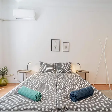 Central&cozy Balcony!3bdr 2bth Lägenhet Budapest