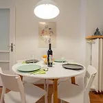 Central&cozy Balcony!3bdr 2bth Apartamento Budapeste