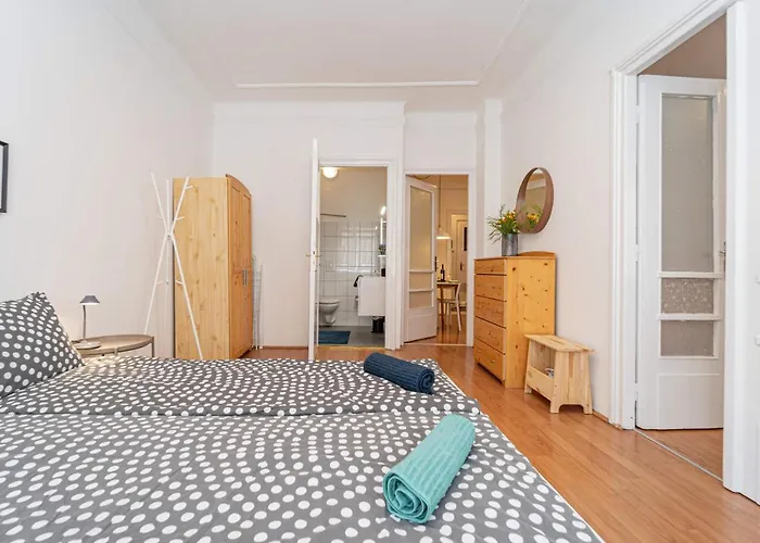 Apartament Central&cozy Balcony!3bdr 2bth